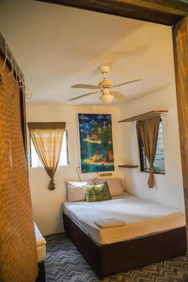 Bella'S Backpackers Cayo Hostel San Ignacio Bagian luar foto
