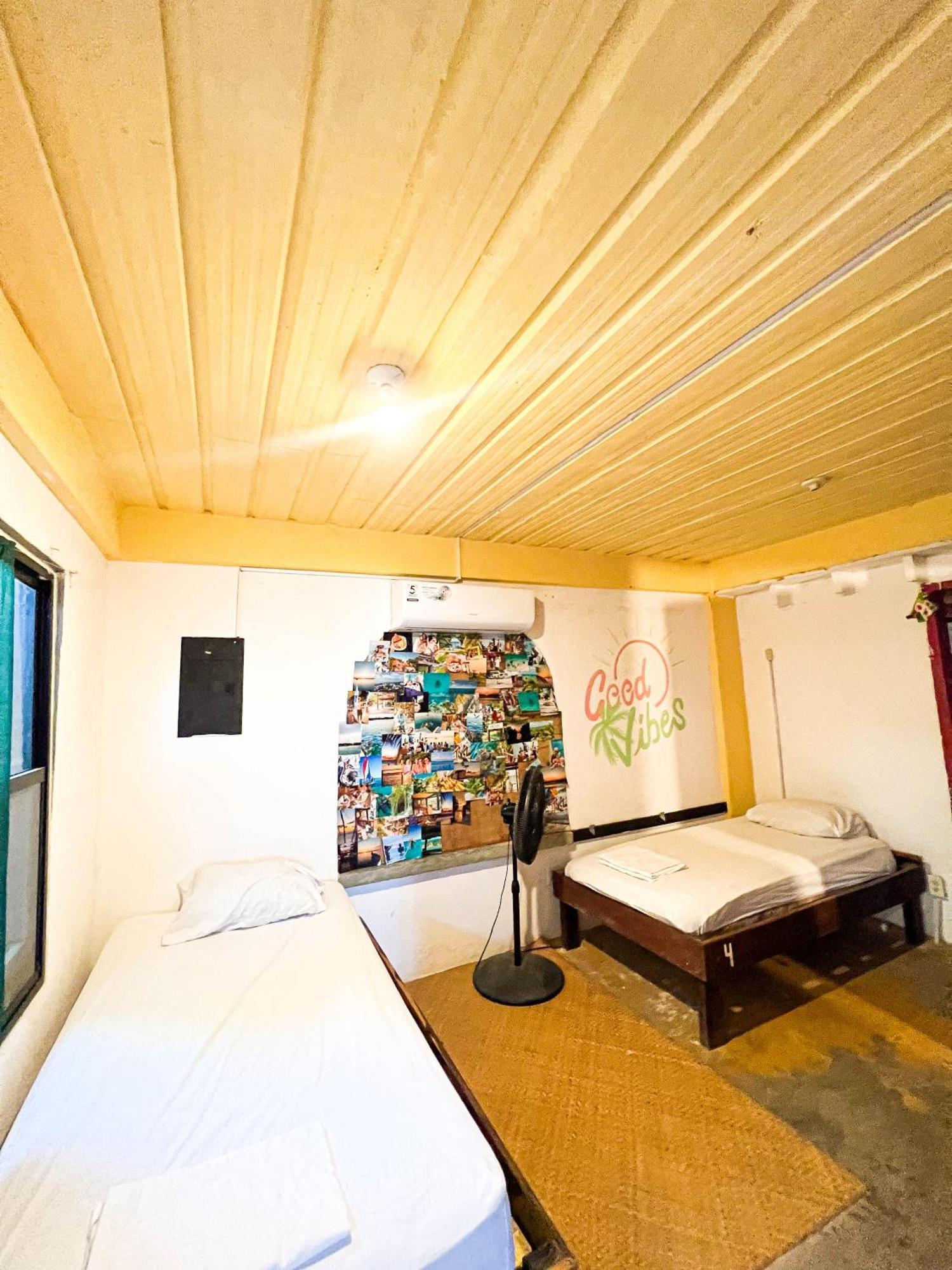 Bella'S Backpackers Cayo Hostel San Ignacio Bagian luar foto