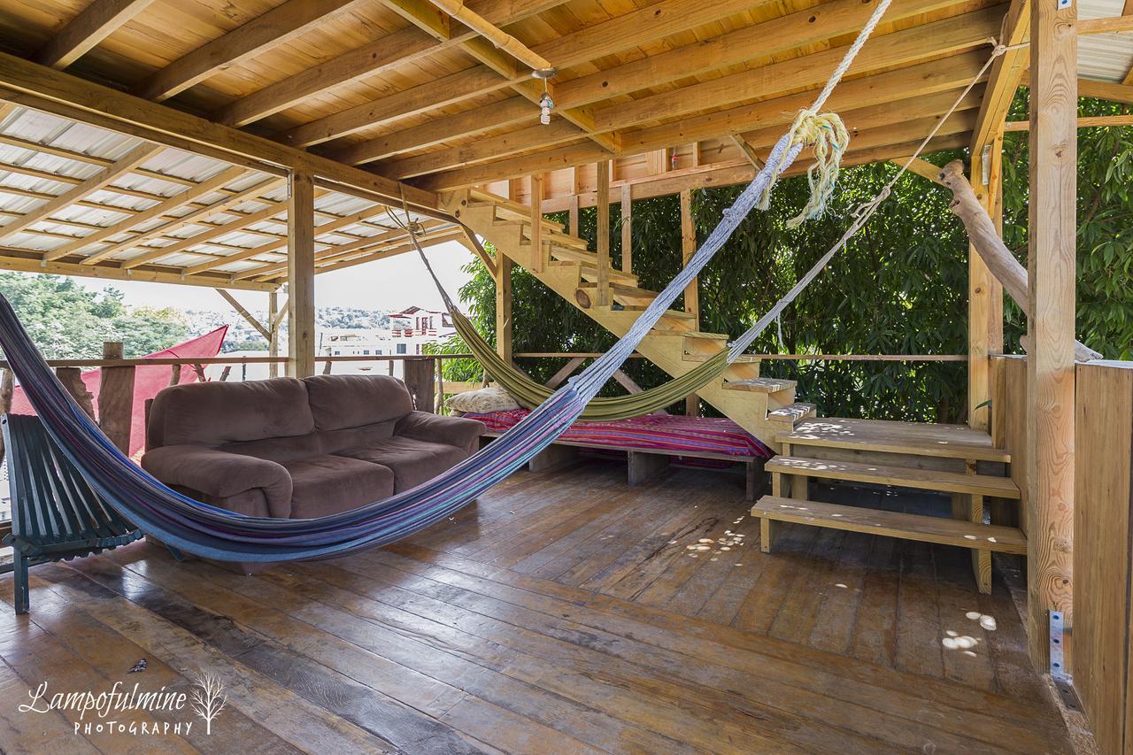 Bella'S Backpackers Cayo Hostel San Ignacio Bagian luar foto