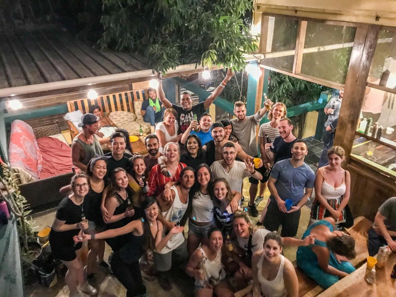 Bella'S Backpackers Cayo Hostel San Ignacio Bagian luar foto
